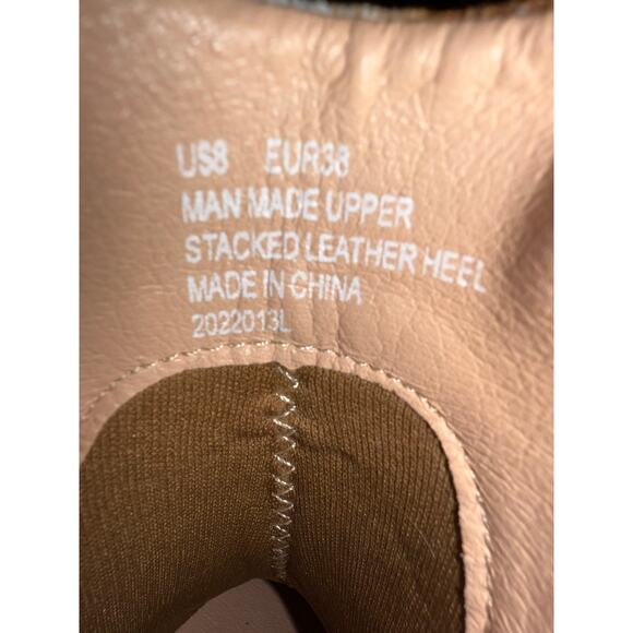 Barn Babe Boots Brown and White Cow Spots Zipper in back - size 8 -R12 - Picture 9 of 9